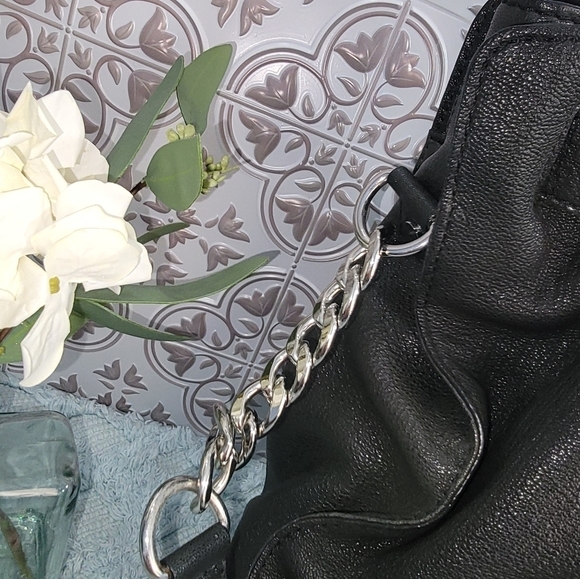 MICHAEL KORS - Large pebbled leather handbag - Picture 6 of 14